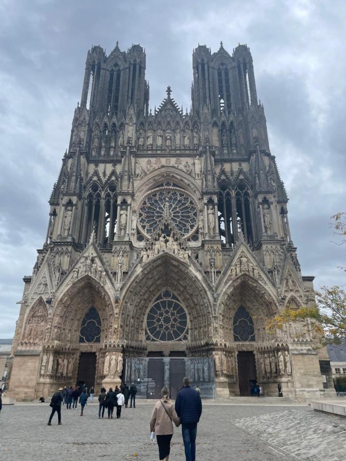 Appartamento Clovis Reims Esterno foto